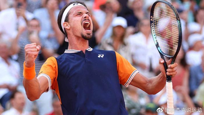 LPL远古中单回归，Elk砍下五杀，BLG豪取三连胜，Knight发挥神勇